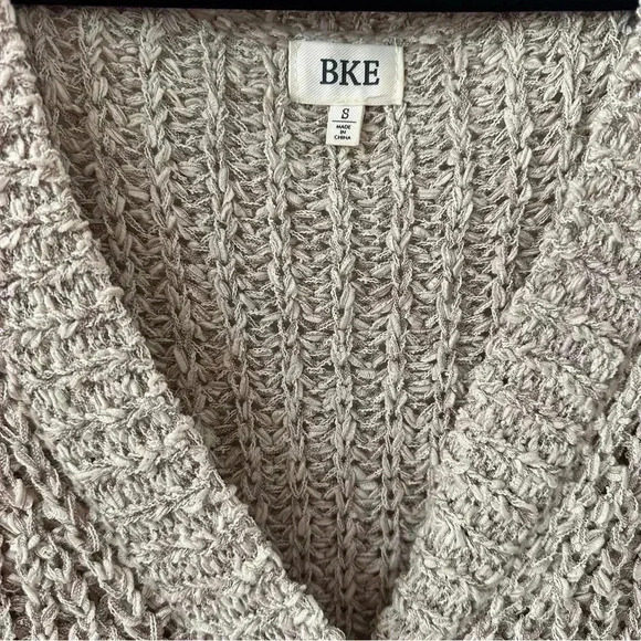 BKE‎ Womens Thrashed Indie Sleaze Oversized Chunky Knit Cardigan Neutral Size S - Picture 4 of 7